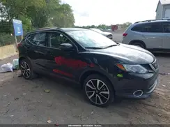 JN1BJ1CP2JW500568 2018 NISSAN ROGUE
