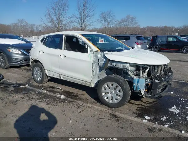 JN1BJ1CP2KW214270 2019 NISSAN ROGUE - Image 1