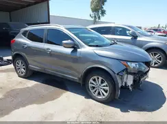 JN1BJ1CP2KW227570 2019 NISSAN ROGUE