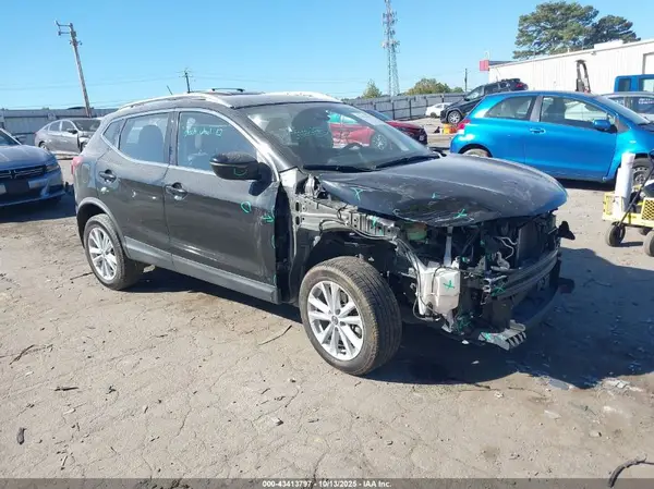 JN1BJ1CP2KW238567 2019 NISSAN ROGUE - Image 1