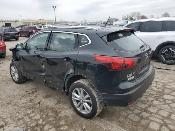 JN1BJ1CP2KW240416 2019 NISSAN ROGUE - Image 2