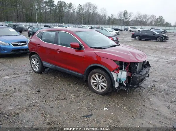 JN1BJ1CP2KW243879 2019 NISSAN ROGUE - Image 1