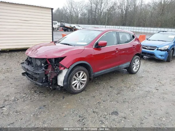 JN1BJ1CP2KW243879 2019 NISSAN ROGUE - Image 2