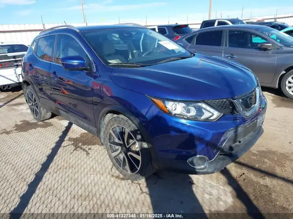 JN1BJ1CP3HW004298 2017 NISSAN ROGUE - Image 1
