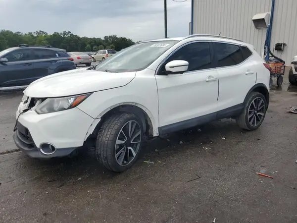JN1BJ1CP3HW004866 2017 NISSAN ROGUE - Image 1