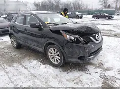 JN1BJ1CP3HW005418 2017 NISSAN ROGUE