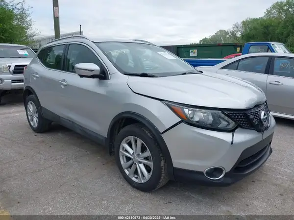 JN1BJ1CP3HW007007 2017 NISSAN ROGUE - Image 1