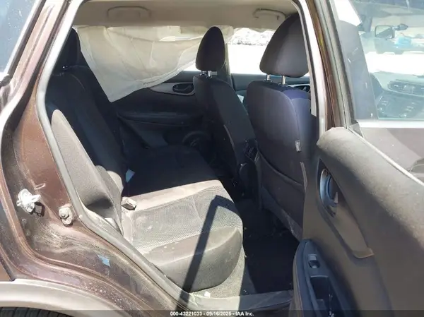 JN1BJ1CP3HW007024 2017 NISSAN ROGUE - Image 8