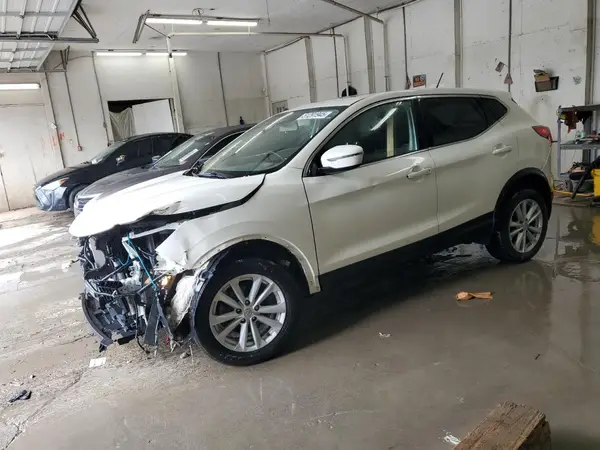 JN1BJ1CP3HW009050 2017 NISSAN ROGUE - Image 1