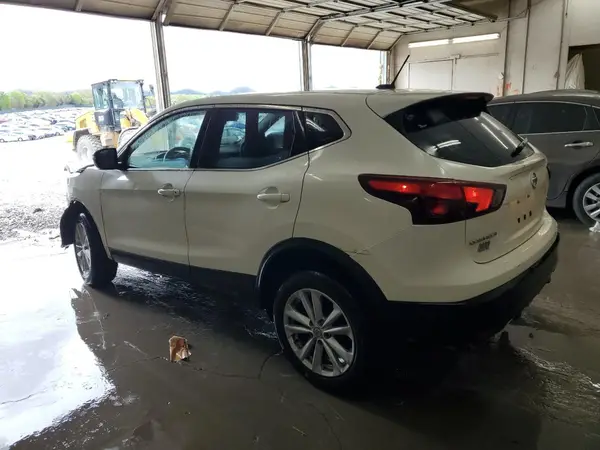 JN1BJ1CP3HW009050 2017 NISSAN ROGUE - Image 2