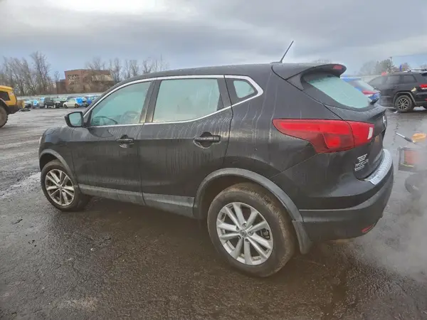 JN1BJ1CP3HW010652 2017 NISSAN ROGUE - Image 2