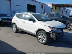 JN1BJ1CP3HW010893 2017 NISSAN ROGUE