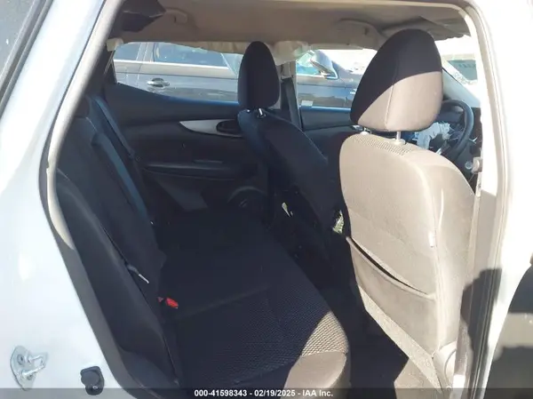 JN1BJ1CP3HW010893 2017 NISSAN ROGUE - Image 8