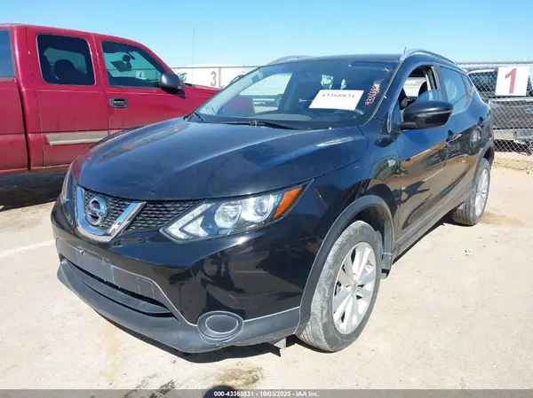 JN1BJ1CP3HW012241 2017 NISSAN ROGUE - Image 2