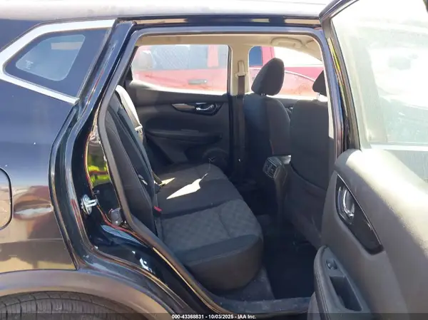 JN1BJ1CP3HW012241 2017 NISSAN ROGUE - Image 8