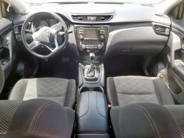 JN1BJ1CP3HW012580 2017 NISSAN ROGUE - Image 8