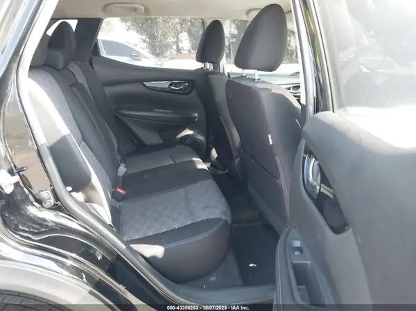 JN1BJ1CP3HW013535 2017 NISSAN ROGUE - Image 8