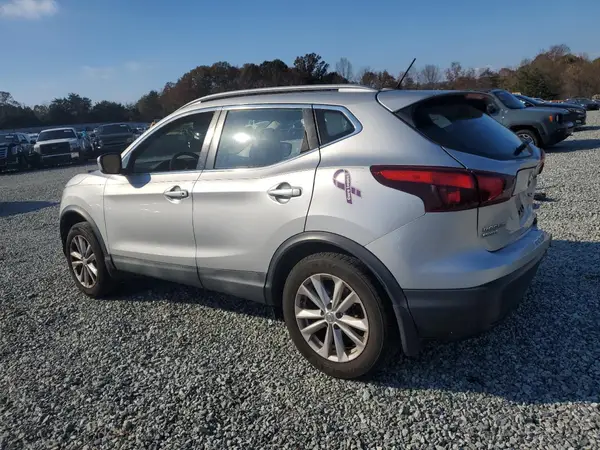 JN1BJ1CP3HW014006 2017 NISSAN ROGUE - Image 2
