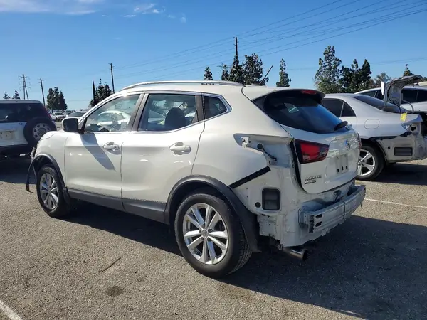 JN1BJ1CP3HW014345 2017 NISSAN ROGUE - Image 2