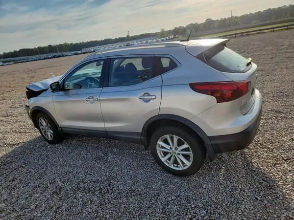 JN1BJ1CP3HW014698 2017 NISSAN ROGUE - Image 2