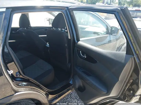 JN1BJ1CP3HW015091 2017 NISSAN ROGUE - Image 8