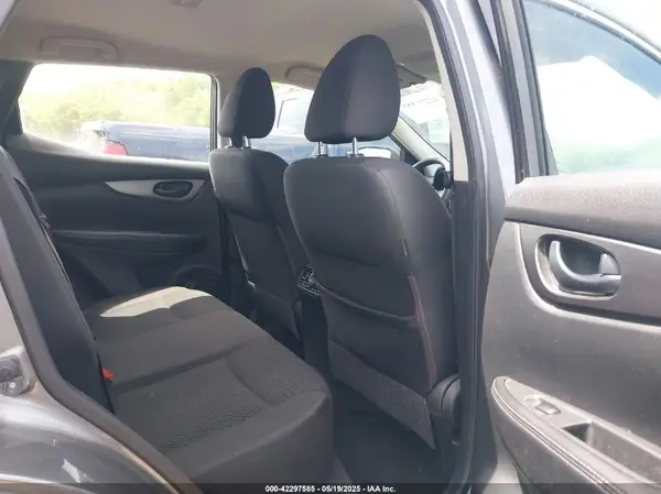 JN1BJ1CP3HW015236 2017 NISSAN ROGUE - Image 8