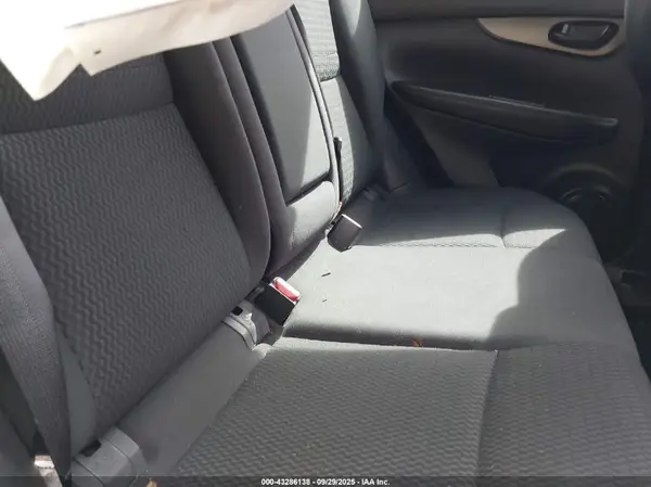 JN1BJ1CP3HW015429 2017 NISSAN ROGUE - Image 8