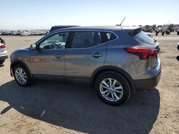 JN1BJ1CP3HW017522 2017 NISSAN ROGUE - Image 2