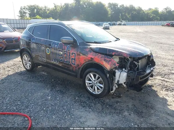 JN1BJ1CP3HW018637 2017 NISSAN ROGUE - Image 1
