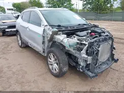 JN1BJ1CP3HW021103 2017 NISSAN ROGUE