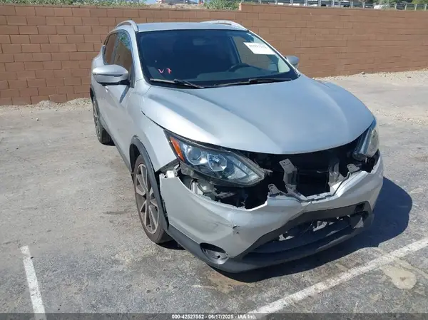 JN1BJ1CP3HW024759 2017 NISSAN ROGUE - Image 1