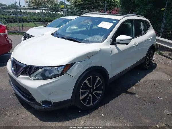 JN1BJ1CP3HW027192 2017 NISSAN ROGUE - Image 2