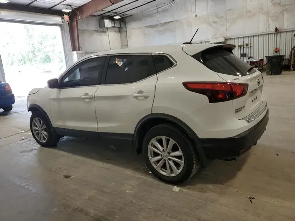 JN1BJ1CP3HW028049 2017 NISSAN ROGUE - Image 2