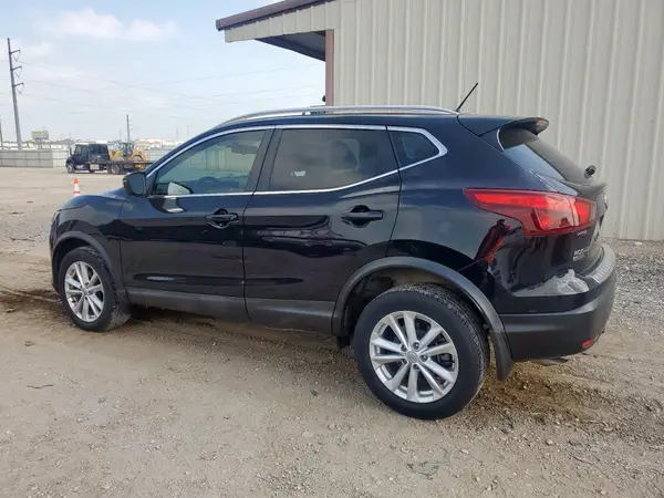 JN1BJ1CP3HW034014 2017 NISSAN ROGUE - Image 2