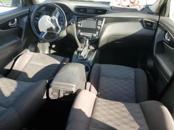 JN1BJ1CP3HW034756 2017 NISSAN ROGUE - Image 8