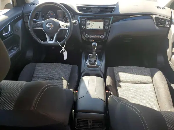 JN1BJ1CP3HW034837 2017 NISSAN ROGUE - Image 8