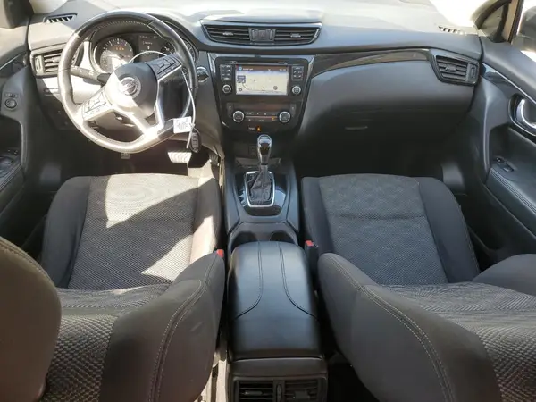 JN1BJ1CP3HW034840 2017 NISSAN ROGUE - Image 8