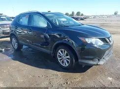 JN1BJ1CP3HW035745 2017 NISSAN ROGUE