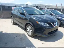 JN1BJ1CP3JW101958 2018 NISSAN ROGUE