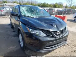 JN1BJ1CP3JW107811 2018 NISSAN ROGUE