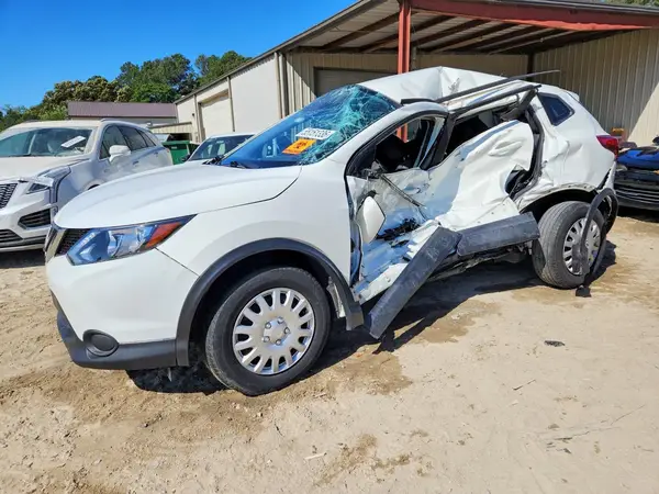 JN1BJ1CP3JW154532 2018 NISSAN ROGUE - Image 1