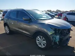 JN1BJ1CP3JW164221 2018 NISSAN ROGUE