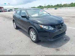 JN1BJ1CP3JW181049 2018 NISSAN ROGUE