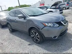 JN1BJ1CP3JW185814 2018 NISSAN ROGUE