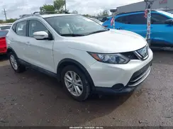 JN1BJ1CP3JW185893 2018 NISSAN ROGUE