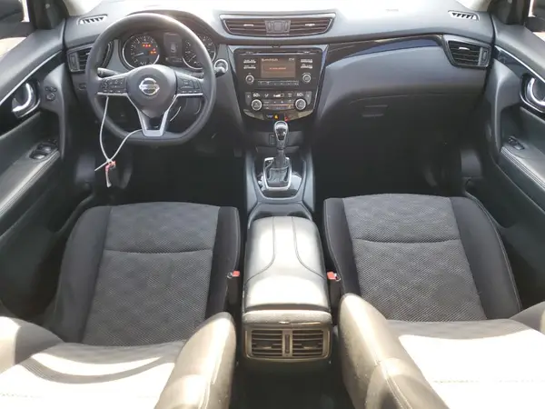 JN1BJ1CP3JW188888 2018 NISSAN ROGUE - Image 8