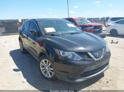 JN1BJ1CP3JW189281 2018 NISSAN ROGUE