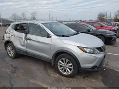 JN1BJ1CP3JW500787 2018 NISSAN ROGUE