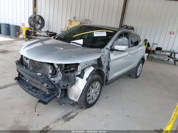 JN1BJ1CP3KW221096 2019 NISSAN ROGUE - Image 2