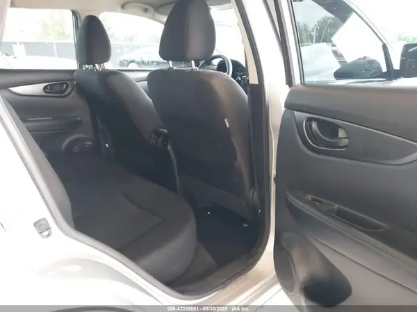 JN1BJ1CP3KW221096 2019 NISSAN ROGUE - Image 8